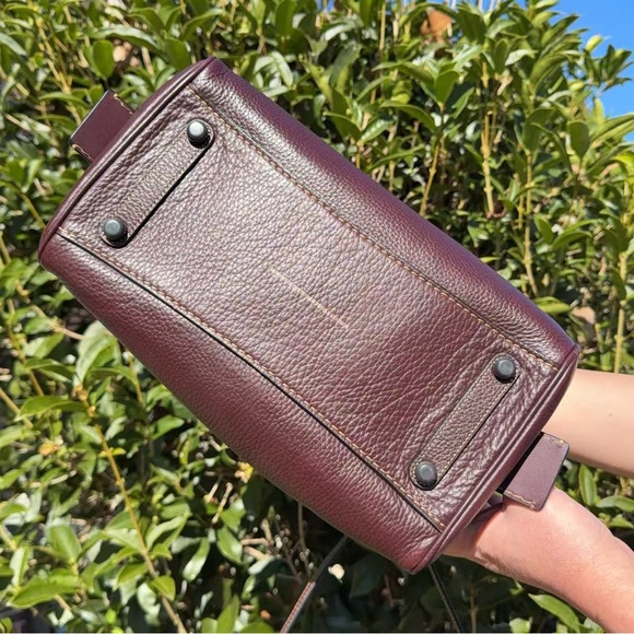 EUC COACH Rogue Satchel In Glovetanned Pebble Leather 58023 - Picture 8 of 13